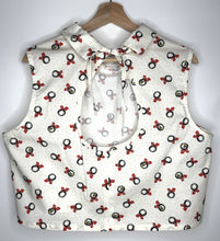 Load image into Gallery viewer, Ana Crop Top Grinch
