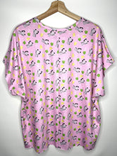 Load image into Gallery viewer, PRE-ORDEN Tee Shirt Cafe Con Chisme
