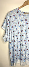 Load image into Gallery viewer, PRE-ORDEN Tee Shirt Dominos
